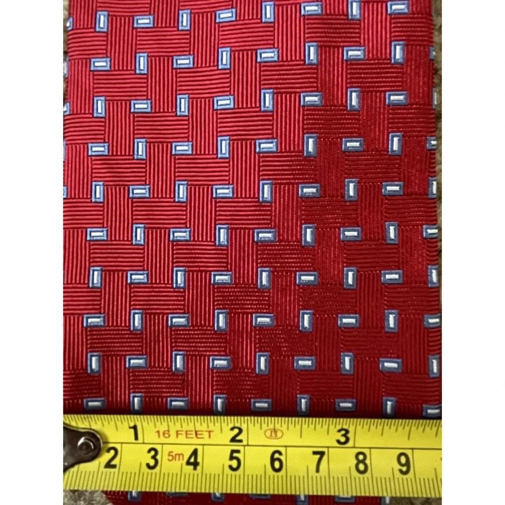 Brooks Brothers Neckwear Tie Red Blue Geometric Weave Pattern USA 100% Silk JBHS